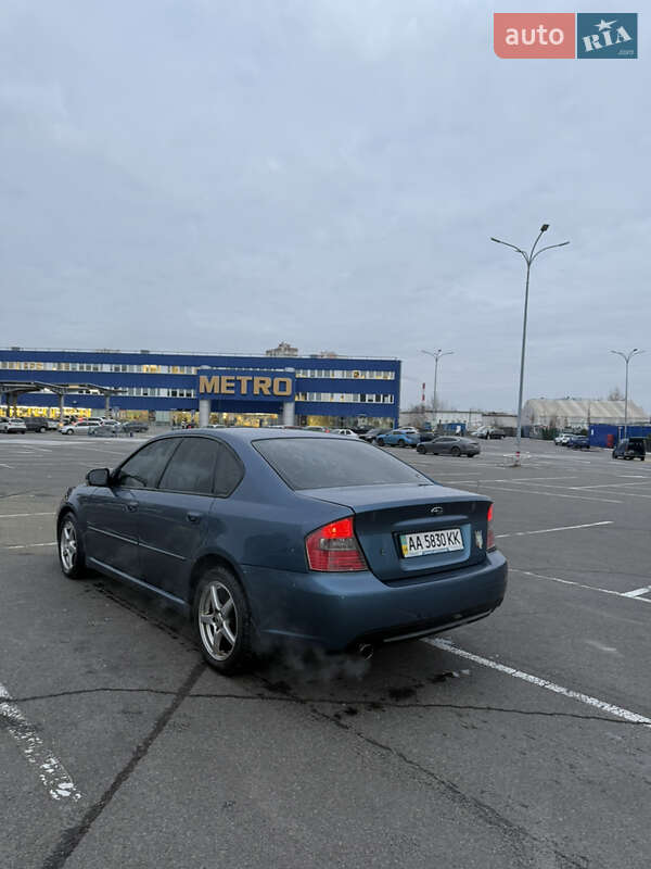 Седан Subaru Legacy 2003 в Киеве