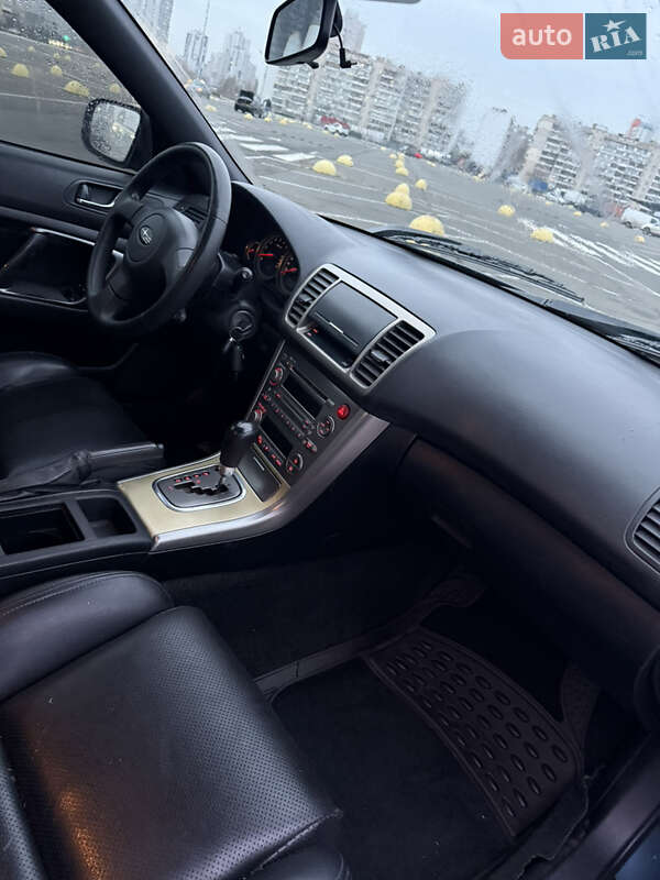 Седан Subaru Legacy 2003 в Киеве