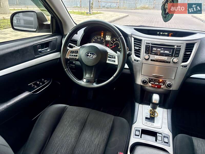Седан Subaru Legacy 2012 в Одессе