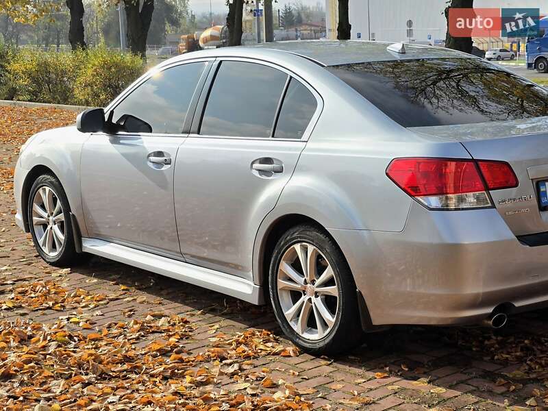 Седан Subaru Legacy 2012 в Харькове
