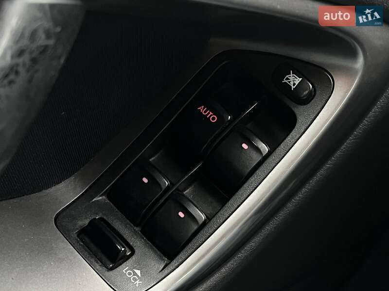 Седан Subaru Legacy 2006 в Киеве фото 16 Седан Subaru Legacy 2006 в Киеве