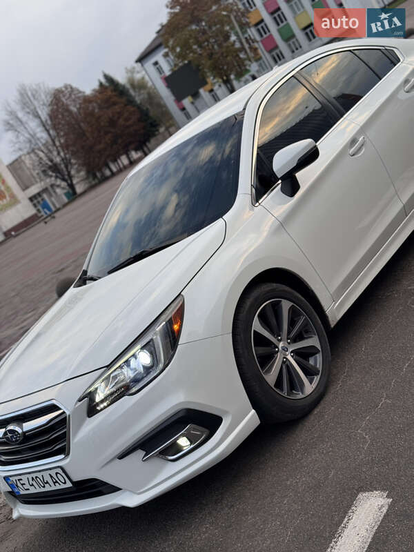 Седан Subaru Legacy 2019 в Каменском