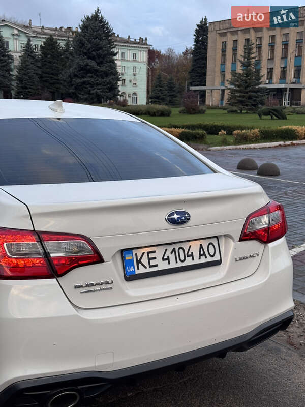 Седан Subaru Legacy 2019 в Каменском