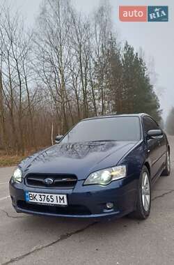 Седан Subaru Legacy 2005 в Дубровице
