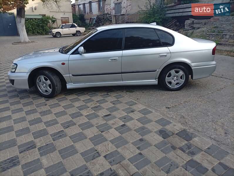 Седан Subaru Legacy 2002 в Ананьеве