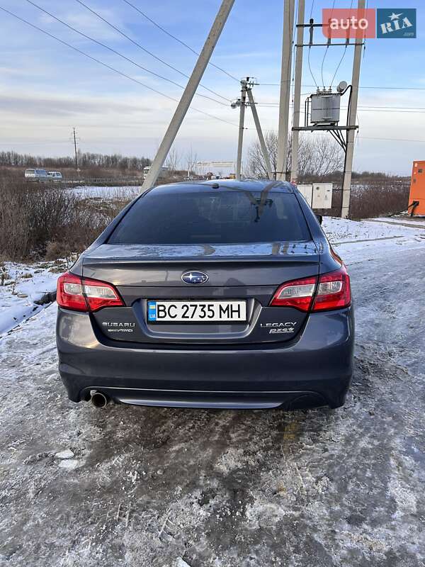 Седан Subaru Legacy 2015 в Львове