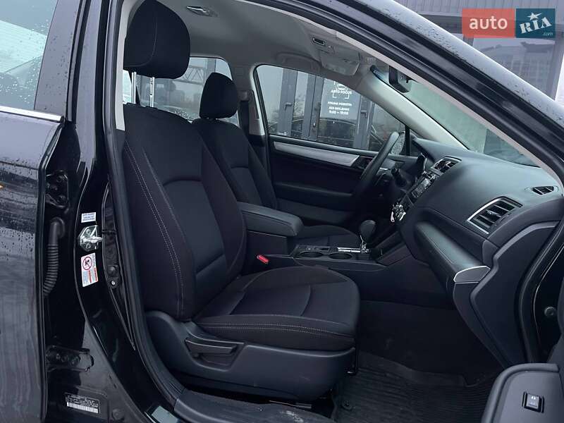 Седан Subaru Legacy 2019 в Киеве