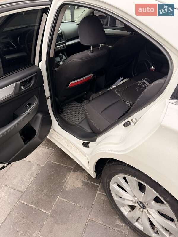 Седан Subaru Legacy 2014 в Днепре
