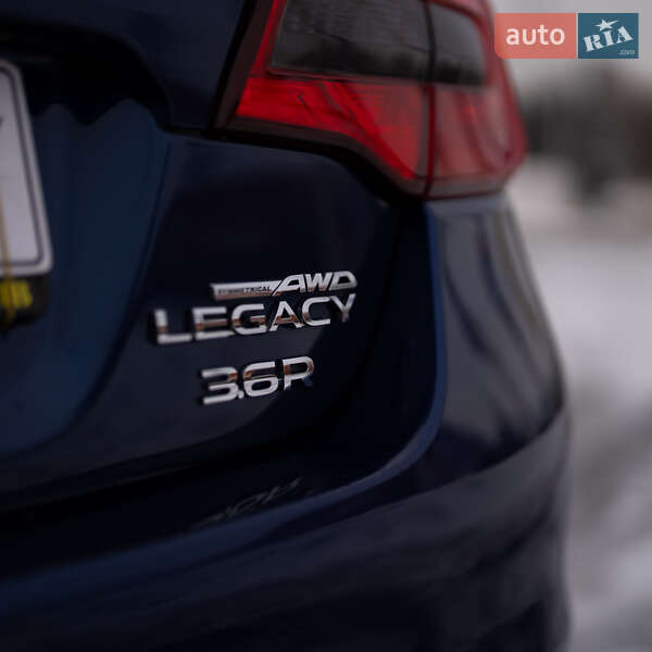 Седан Subaru Legacy 2015 в Днепре