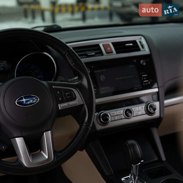 Седан Subaru Legacy 2015 в Днепре
