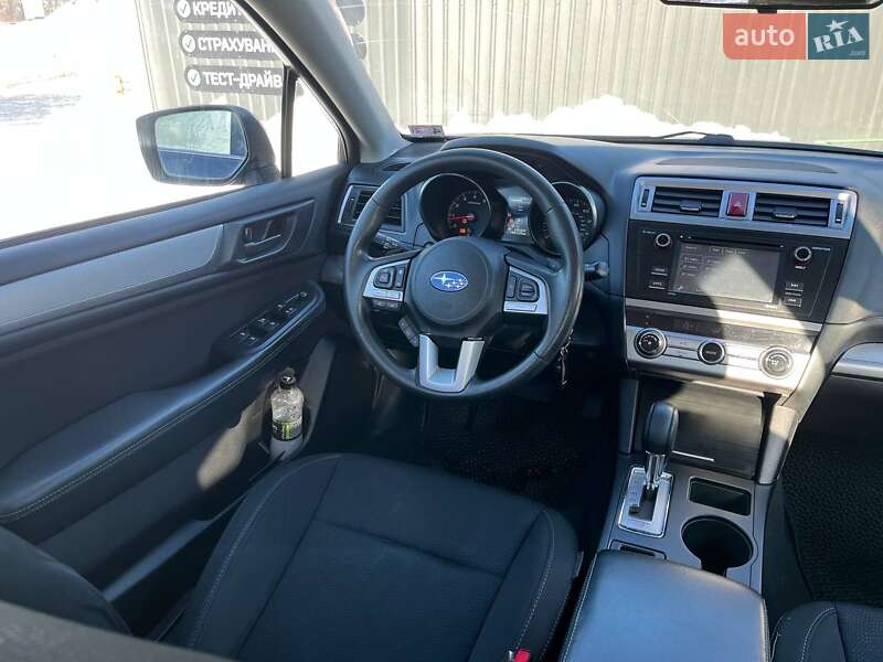 Седан Subaru Legacy 2015 в Львове