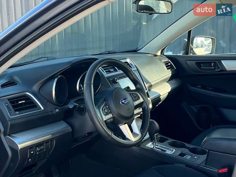 Седан Subaru Legacy 2015 в Львове