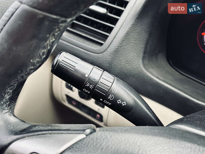 Седан Subaru Legacy 2004 в Кременчуге