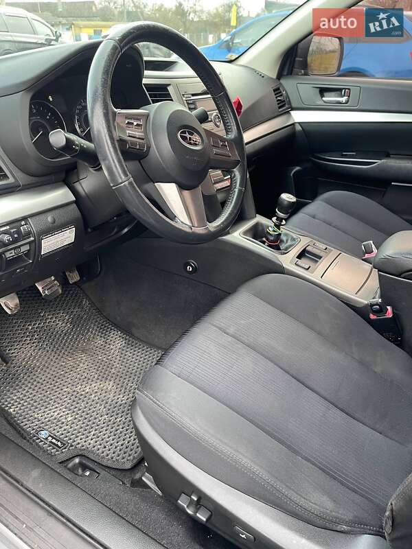 Седан Subaru Legacy 2010 в Ужгороді