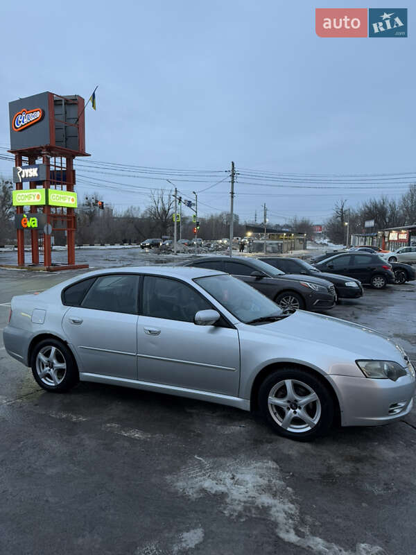 Седан Subaru Legacy 2004 в Ірпені