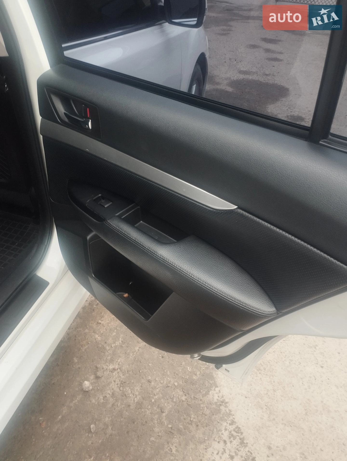 2010 Subaru Legacy - мініатюра 13