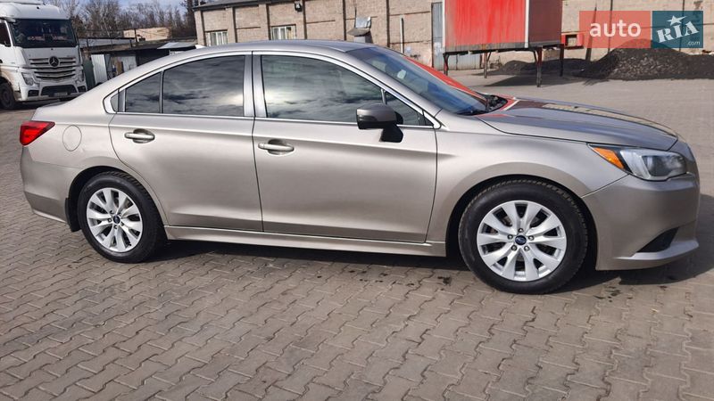 Седан Subaru Legacy 2015 в Киеве