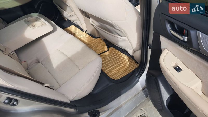 Седан Subaru Legacy 2015 в Киеве