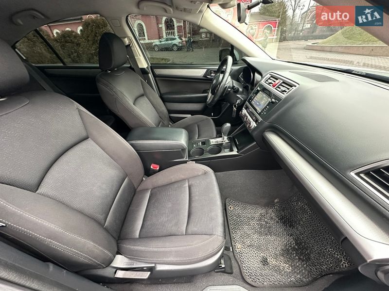 Седан Subaru Legacy 2016 в Днепре