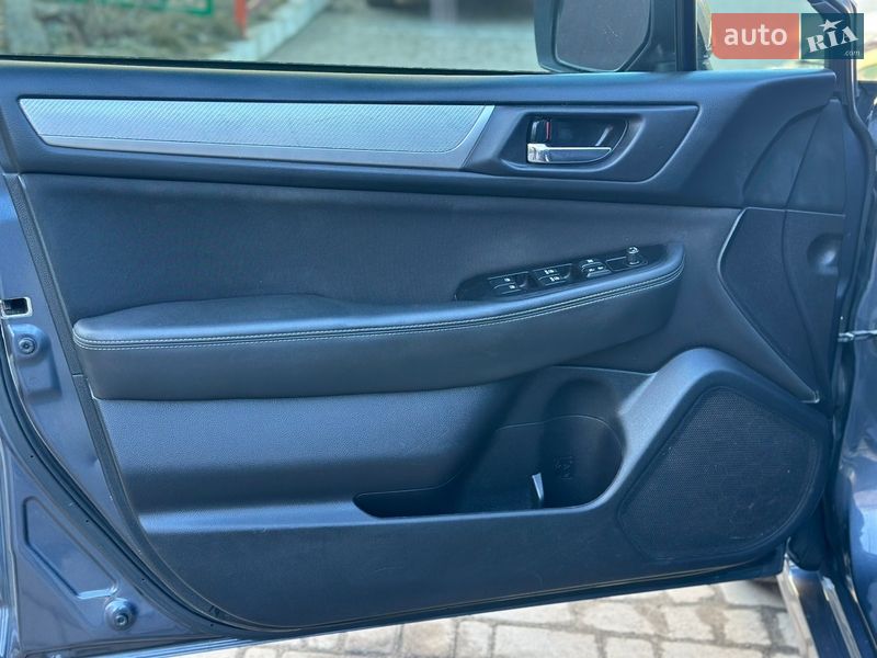 Седан Subaru Legacy 2017 в Хмельницком