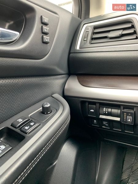 Седан Subaru Legacy 2014 в Львові