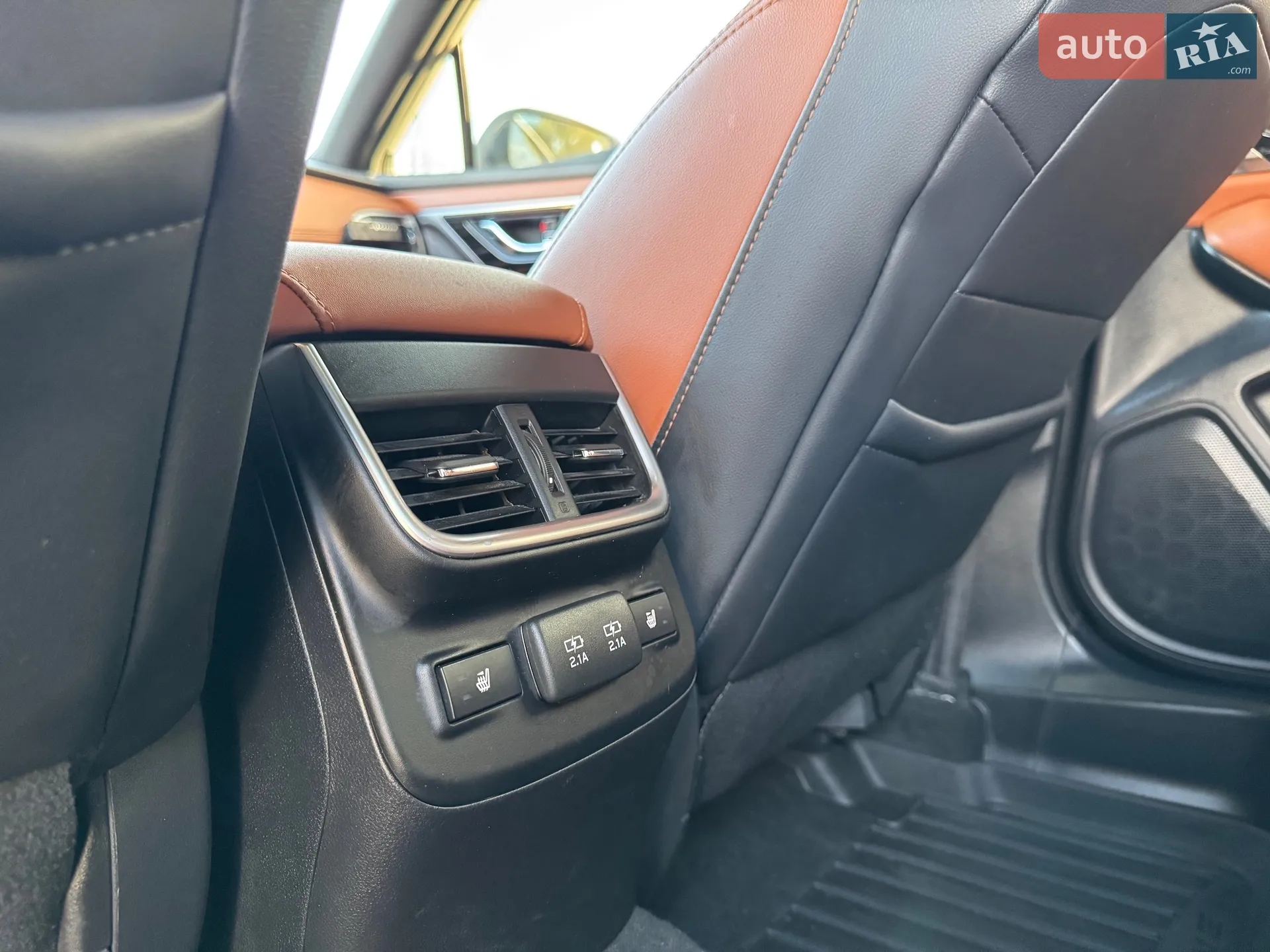 2020 Subaru Legacy - мініатюра 16