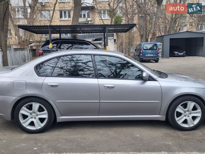 Седан Subaru Legacy 2009 в Киеве