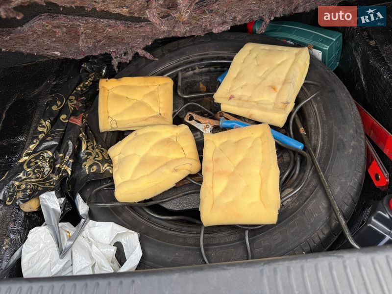 Седан Subaru Legacy 2004 в Киеве