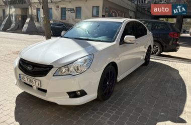 Седан Subaru Legacy 2010 в Днепре