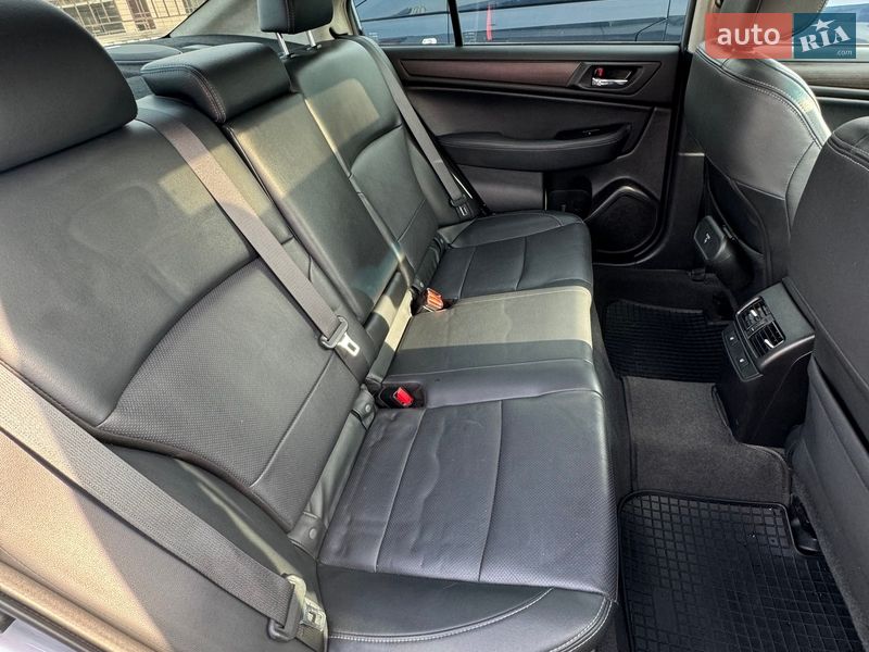 Седан Subaru Legacy 2016 в Києві