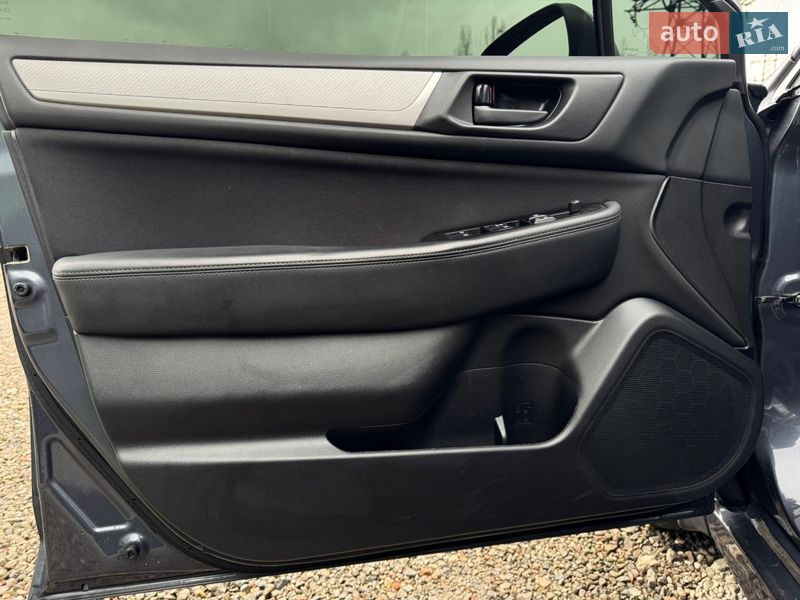 Седан Subaru Legacy 2016 в Харькове