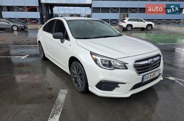 Седан Subaru Legacy 2018 в Киеве