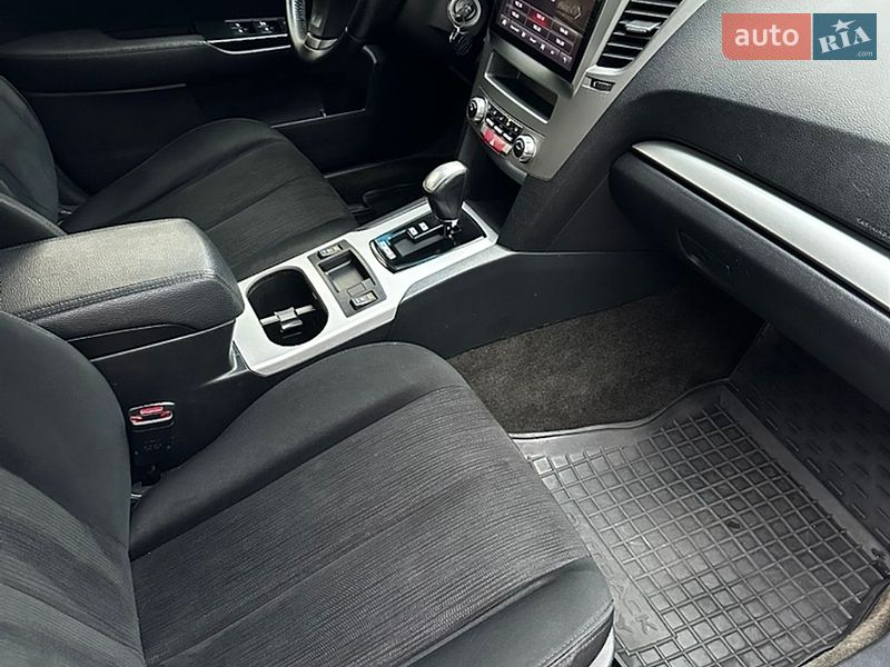 Седан Subaru Legacy 2012 в Ирпене