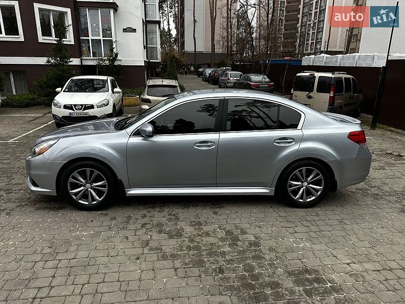 Седан Subaru Legacy 2012 в Ирпене