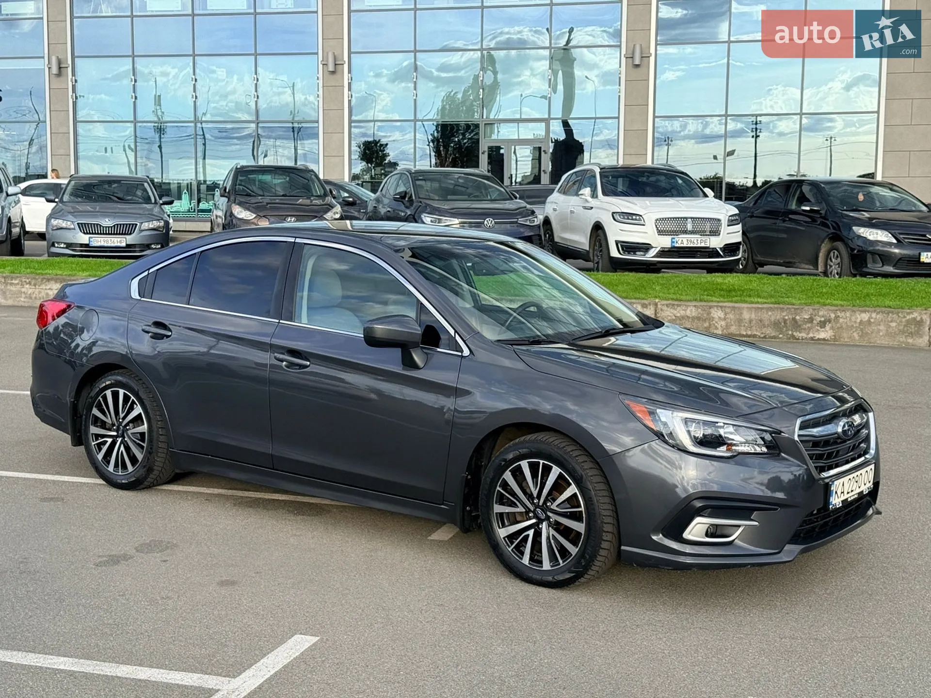 2017 Subaru Legacy - мініатюра 2
