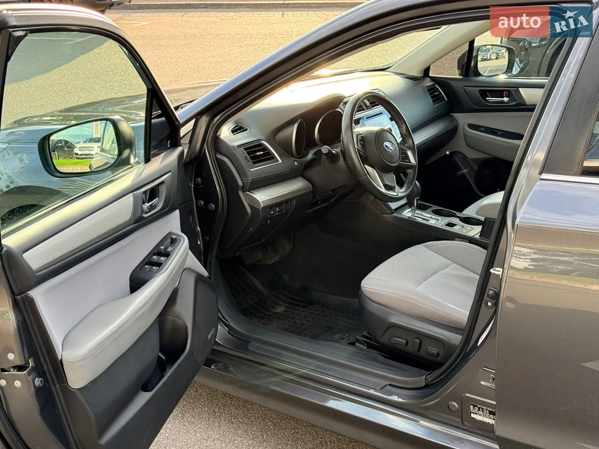 2017 Subaru Legacy - мініатюра 9