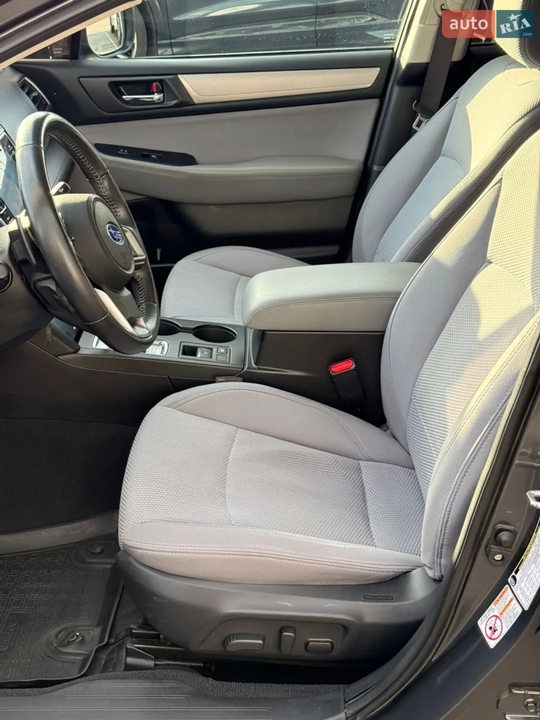 2017 Subaru Legacy - мініатюра 16