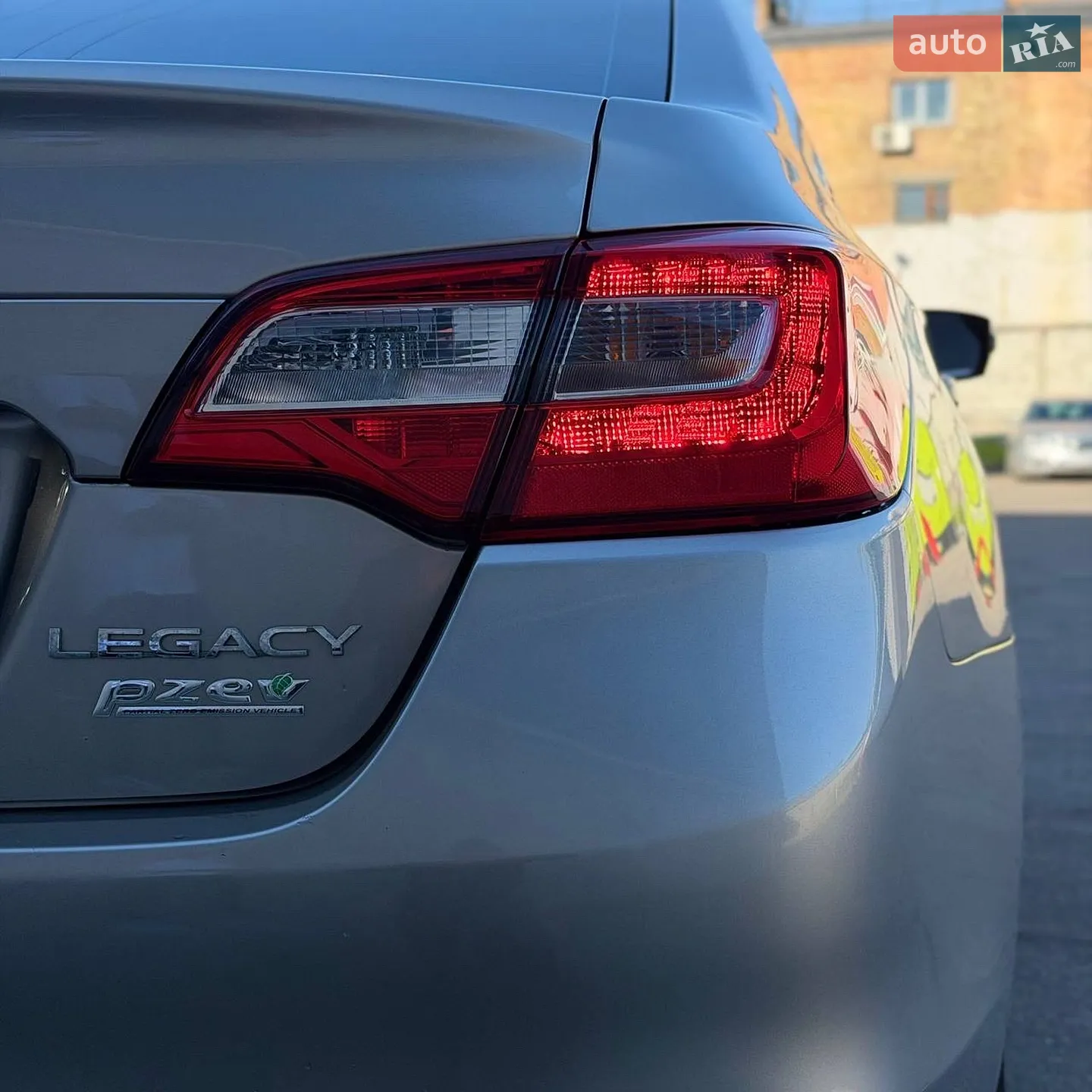2016 Subaru Legacy - мініатюра 8