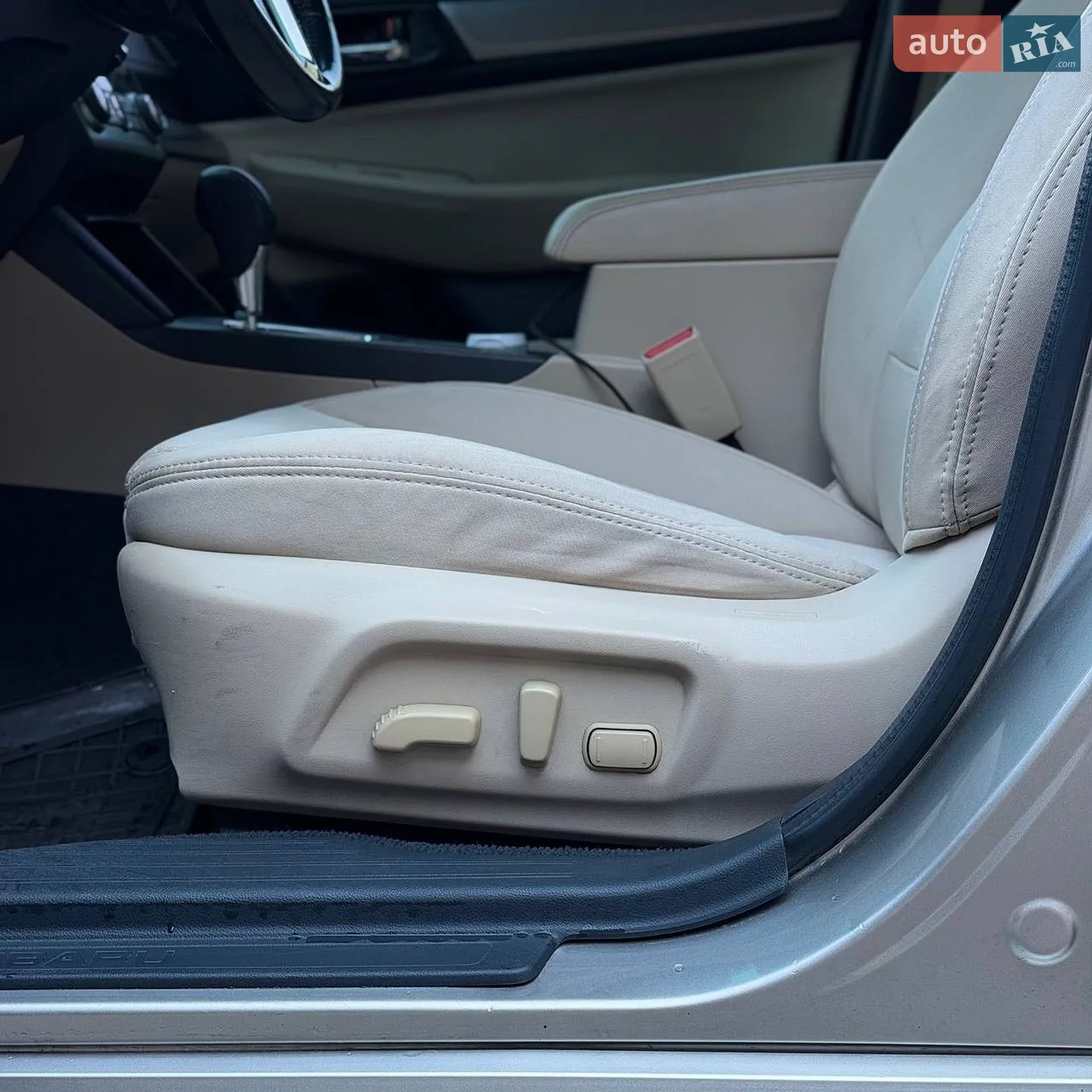 2016 Subaru Legacy - мініатюра 17