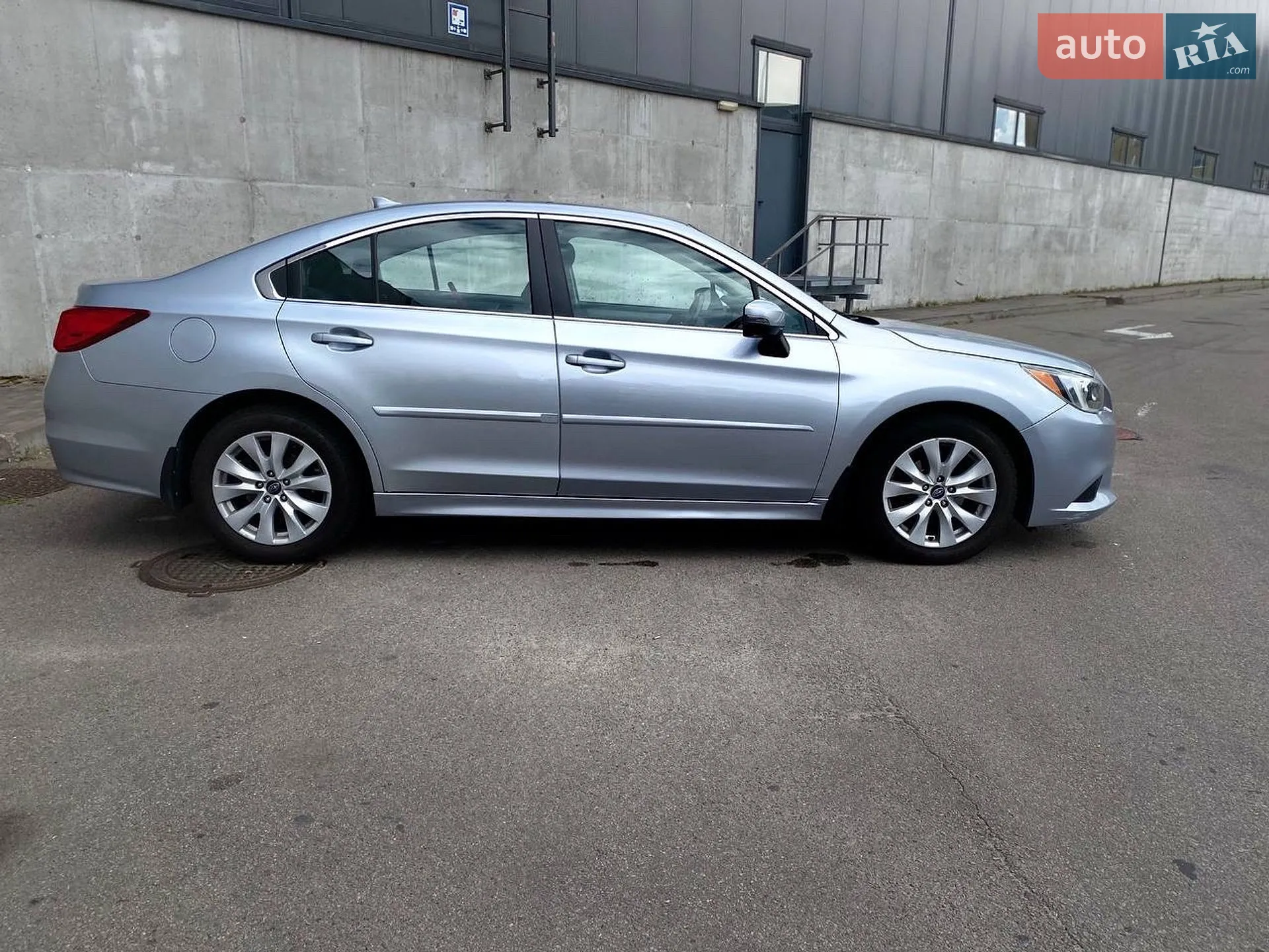 2016 Subaru Legacy - мініатюра 8