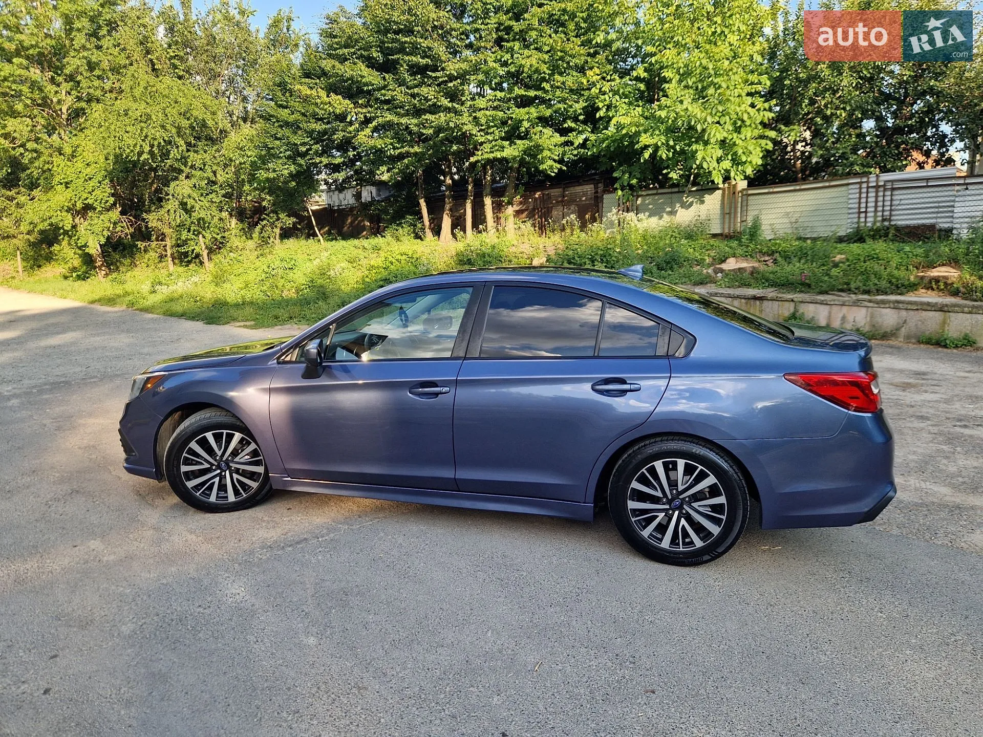2017 Subaru Legacy - мініатюра 8