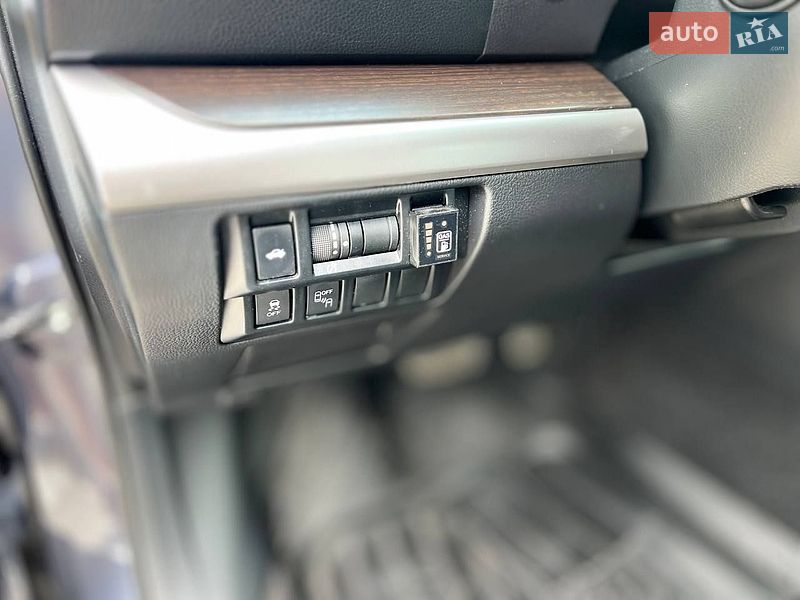 Седан Subaru Legacy 2014 в Львові