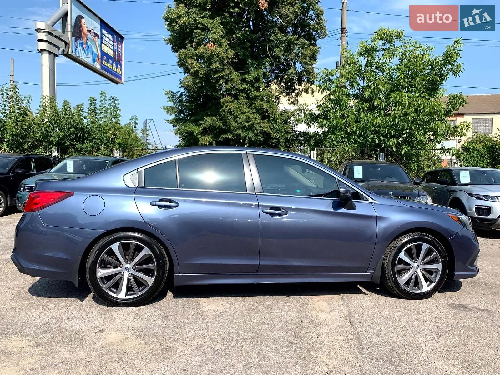 2017 Subaru Legacy - мініатюра 2