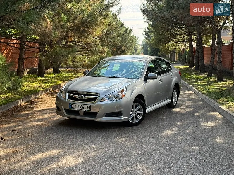 Subaru Legacy 2011