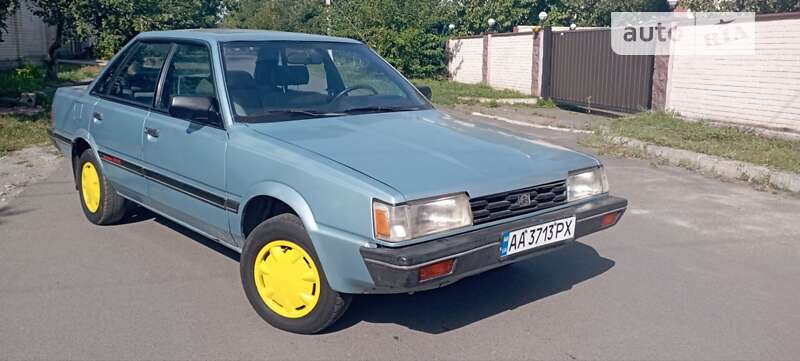 Седан Subaru Leone 1985 в Киеве
