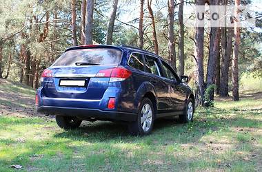 Универсал Subaru Outback 2011 в 