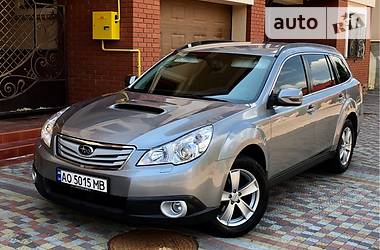 Внедорожник / Кроссовер Subaru Outback 2010 в Ужгороде