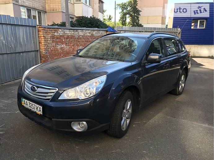 Позашляховик / Кросовер Subaru Outback 2012 в Києві