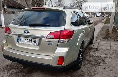 Универсал Subaru Outback 2010 в Киеве