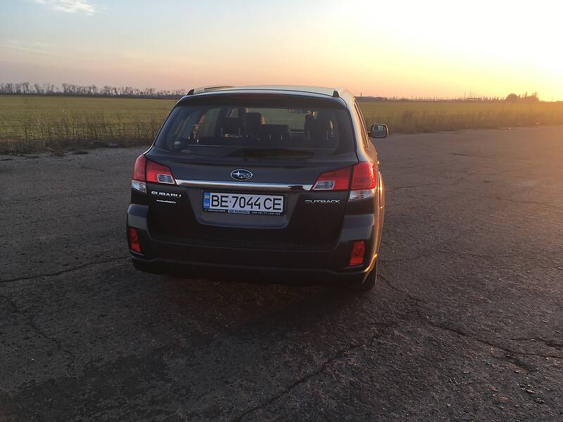 Універсал Subaru Outback 2010 в Баштанці